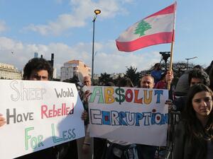 Demonstrators protest against the government's decision to raise taxes to cover a salary increase for teachers and other public servants, Beirut,  March 19, 2017.  (AFP/Stringer)