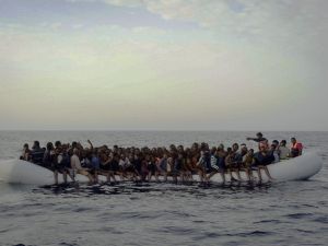 Mediterranean refugee arrivals have reached 120,137 to date this year (AFP/File Photo)