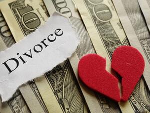 هل يدمر المال حياتك الزوجية؟