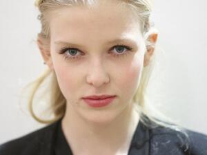 رموش كثيفة دون عناء