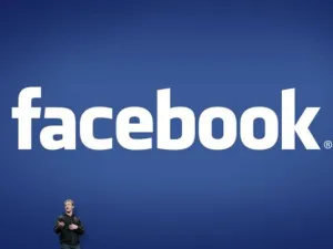 إن الرجلين قد نشرا صورا تجسد النبي عاريا على موقع التواصل الاجتماعي الفيسبوك