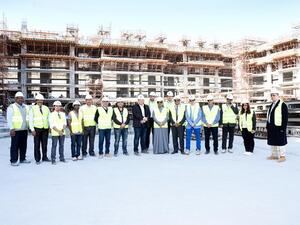 انطلقت أعمال التشييد الرئيسية للمشروع العقاري المميز والمصمم على شكل حرف (U) في أغسطس الماضي 2017.