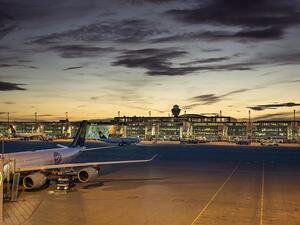  أصبح بإمكان "مطار ميونخ الدولي" أن يطلق على نفسه لقب المطار من فئة العشر نجوم، وذلك بعد إحراز الخطوط الجوية الألمانية "لوفتهانزا" لتصنيف فئة الخمس نجوم من "سكاي تراكس" في مطلع شهر كانون الأول الماضي، 