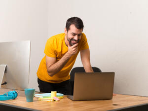 يتميز رجل برج القوس بأنه شخص نشيط حيوي
