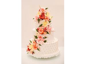 يمكنك تحقيق أحلامك، والحصول على زفاف فاخر ومتميّز يُصبح حديث المدينة، مقابل  خصم يصل إلى 20٪ على باقات الزفاف في الفندق.