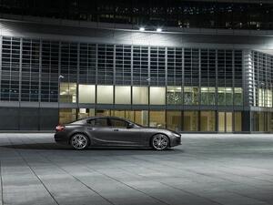 تمّ تصميم طراز جيبلي في مركز تصميم مازيراتي في تورينو، إيطاليا، ليواصل بعدها إصدارا غران سبورت وغران لوسو من هذا الطراز تعزيز مظهر هذه السيارة الفريد والمخصص.