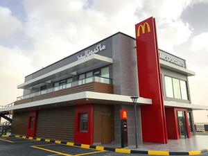 The opening of the new McDonald’s restaurants boosts the total number of McDonald’s outlets in the UAE to 164.