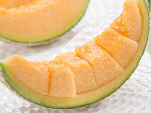 يحتوي الشمام على العديد من العناصر المفيدة لصحة الإنسان