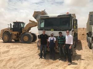 أطلقت مرسيدس-بنز عُمان برنامج الزيارات الميدانية لعملائها التجاريين