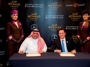 خلال حفل التوقيع