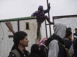Bab-al Salama frontier post, Syria, on February 6, 2016. (AFP/Bulent Kilic)