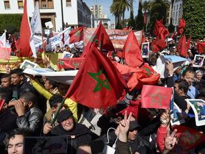 Protesters in Morocco's capital city, Rabat, rally against Ban Ki-Moon's statements about Western Sahara. (AFP/Fadel Senna)