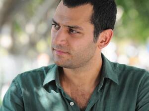 Is she lucky or what? (meryemuzerlihurremsultan.blogspot.com)