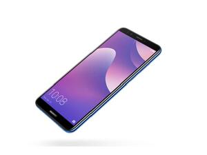 يضم هاتف هواوي واي 7 برايم 2018 كاميرا أمامية بدقة 8 ميجابيكسل، مع تقنية ضبط تلقائي للون البشرة في فلاش السيلفي.