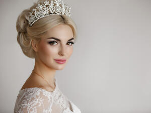 تذكّري دائماً أنّها ليلتكِ أنتِ، وليست لعائلتكِ أو لصديقاتكِ
