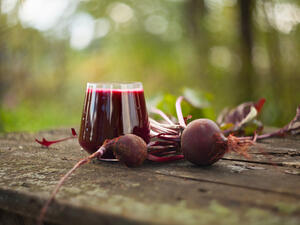 يحتوي عصير البنجر على البوتاسيوم والمغنيسيوم والأحماض الأمينية
