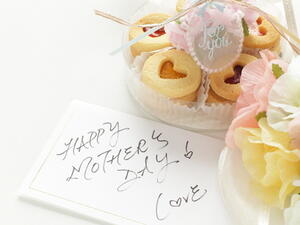 كوكيز عيد الأم بالزنجبيل