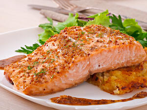 السالمون المشوي مع العسل