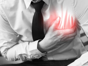 من أعراض الأزمة القلبية ضيق التنفس