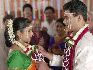 تشتهر الهند بعاداتها وتقاليدها الخاصّة بها