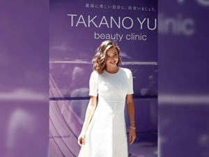 ولدت عارضة الأزياء الاسترالية ميراندا كير في "20 إبريل 1983" في سيدني 