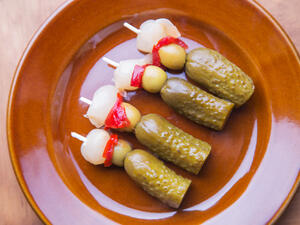 مخلل الخيار والبصل على الطريقة اللبنانية
