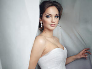 الطرحة الطويلة مُخصّصة للنساء اللواتي يردن أن يظهرن كالأميرات 