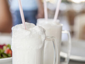 عصير الزبادي على الطريقة التركية