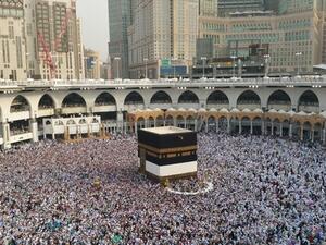 عندما يؤدي المسلم العمرة في رمضان فإنّه سينال جزيل الأجر والثواب