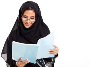 توقعات الأبراج لشهر مارس/آذار 2015 من ماغي فرح
