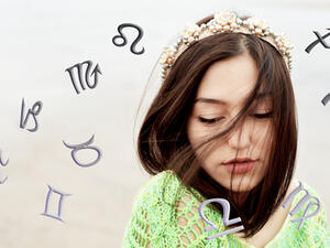 يتمتّع أصحاب برج اليوم " الدلو" بشخصيّة مستقلة تهوى الفضول والتحدي