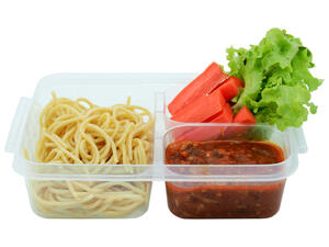 تشكلّ الروائح الكريهة داخل حاويات الطعام أمرًا طبيعيًا للغاية
