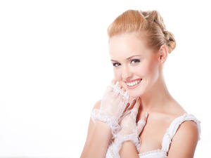 من الجيّد معرفة أنّ الأسنان الصفراء تبيّض بشكل أسرع

