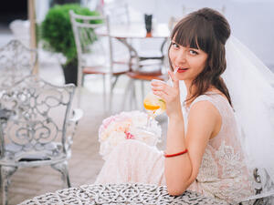 عصير مليء بالفيتامينات يفقدك الكثير من الوزن قبل زفافك