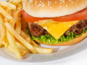 برجر بالموزاريلا في المنزل