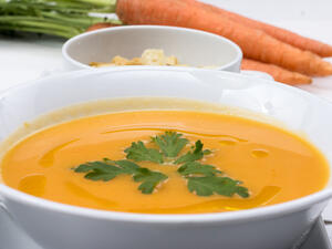 حساء الجزر بالكاري من أكثر الوجبات المهمة في فصل الشتاء

