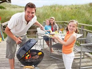 احرصي على أن تبرد الشواية، قبل البدء بتنظيفها
