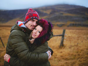 التقبيل قي العلاقة الزوجية أساسي ويعزّز الروابط العاطفية
