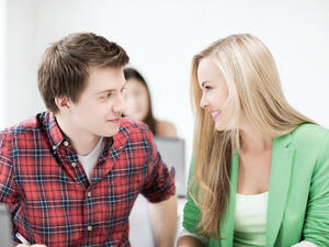 الرجل لا يتوقّع منكِ أن تظهري أصغر بسنواتٍ عديدة