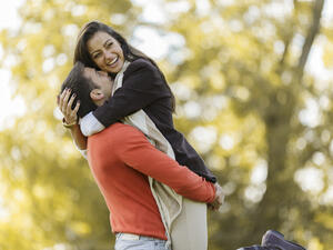 يجب الاهتمام بطلبات بعضكما البعض بحدود المعقول طبعاً