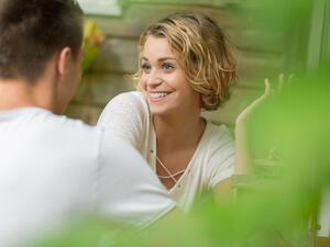 تشتكي الأن معظم الفتيات الجميلات من عدم إيجادهن لشريك حياة مناسب

