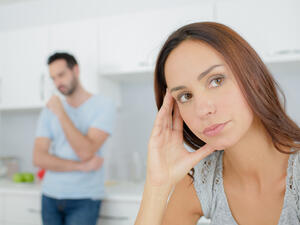 لا يتذكر التواريخ التي جمعتكما
