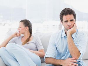 بعض الزوجات يفرضن على الرجل أسلوبهن في الحياة