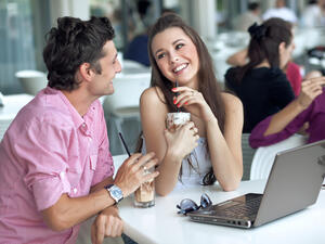 من المشاكل المادية التي تواجه بعض المقبلين علي الزواج،المغالاة في المهور