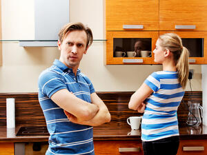 يملك الرجال قدرة على استخدام العبارات المبهمة التي تحمل أكثر من معنى