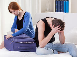 يمكن أن تكون الأمور المالية نقطة خلاف بين الزوجين