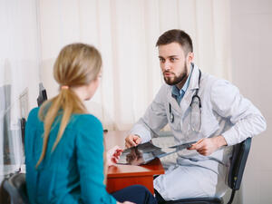 احجزي موعداً مع الطبيب النسائي الخاص بك قبل زفافك

