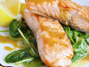 فيليه السمك بصلصة الليمون من مطبخ منال العالم