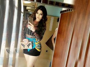 إطلالة هيفاء وهبي في مهرجان كان