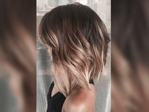 اذا كنت تجرُئينَ على قص شعرك فأنتِ بحاجة الى اختيار الشكل المناسب لوجهِك